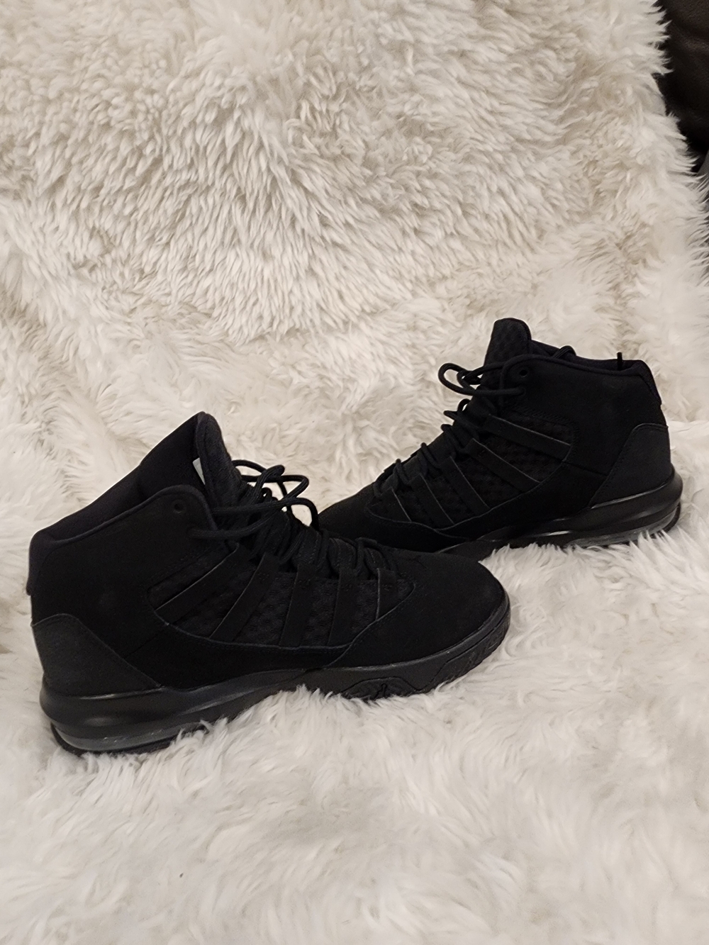 Jordan Men's Black High-Top Suede Basketball Sneakers